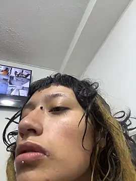 Snapshot of baby_akuma chatting on 03/17/26, 03:53 baby akuma online show from 03/17/26, 03:53