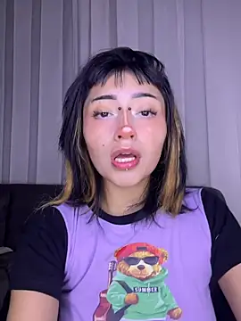 Snapshot of baby_akuma chatting on 04/09/26, 06:19 baby akuma online show from 04/09/26, 06:19