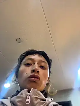 Snapshot of baby_akuma chatting on 04/03/26, 03:46 baby akuma online show from 04/03/26, 03:46