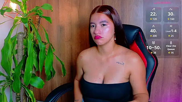 Victoria Rous online show from 04/13/26, 08:24