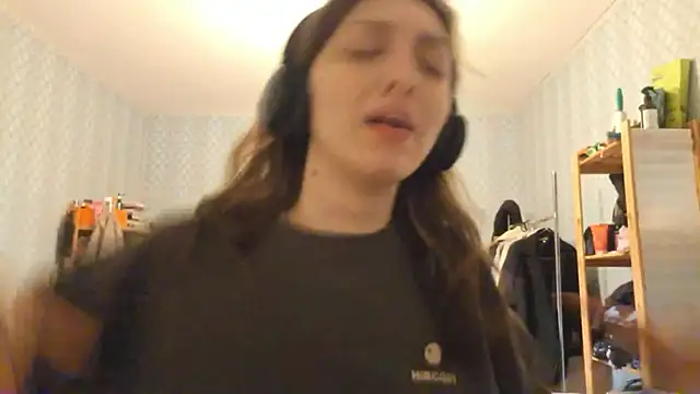 Snapshot of CindyLight chatting on 03/18/26, 06:20 CindyLight online show from 03/18/26, 06:20