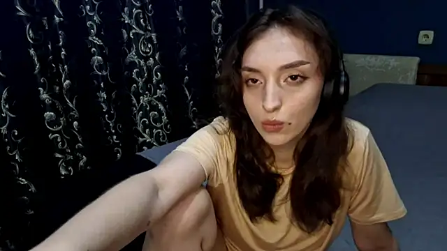CindyLight online show from 04/18/26, 05:59