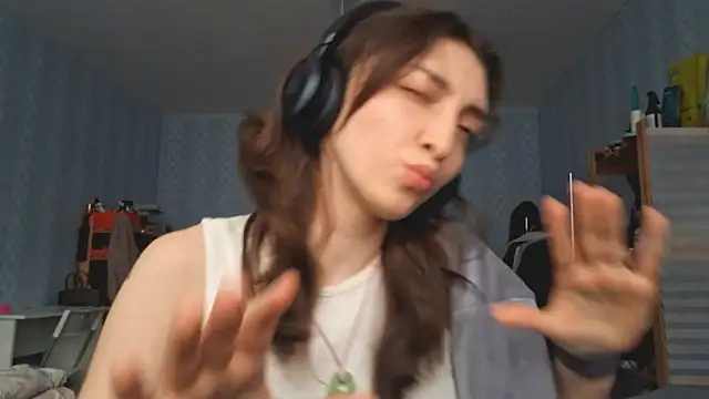 Snapshot of CindyLight chatting on 03/17/26, 03:26 CindyLight online show from 03/17/26, 03:26