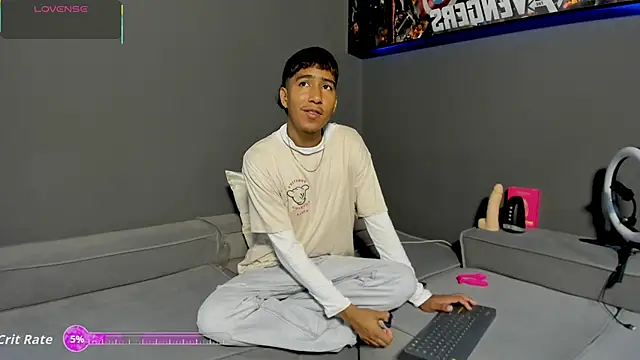 Ender h0tt online show from 05/12/26, 01:50