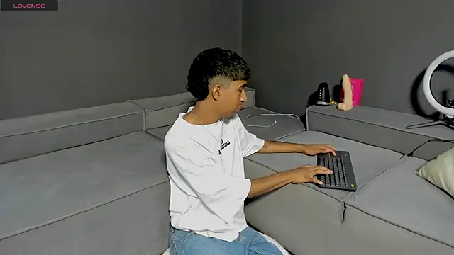 Ender h0tt online show from 05/14/26, 01:52