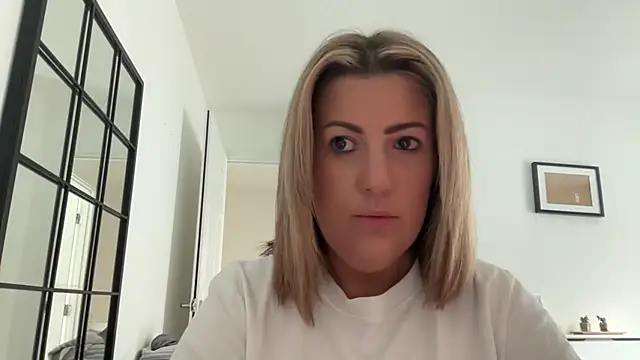 annabellewarick online show from 07/05/26, 07:04