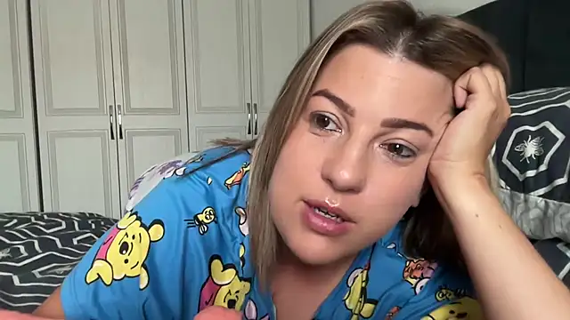 annabellewarick online show from 08/03/26, 06:54