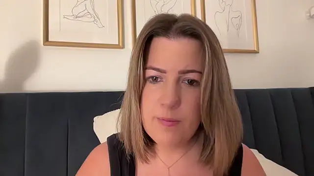 annabellewarick online show from 05/17/26, 09:04