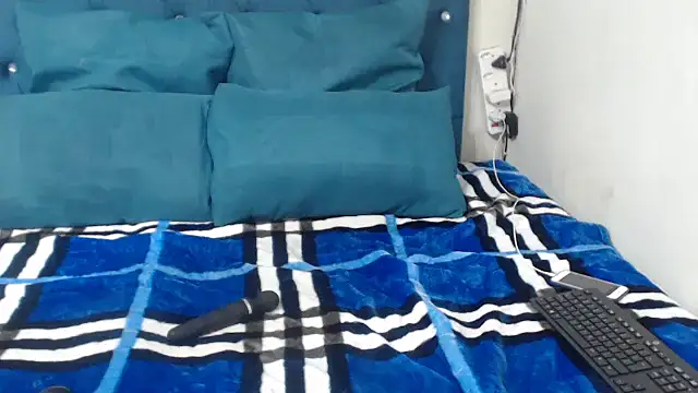 CuteBubbles13th online show from 04/02/26, 09:54