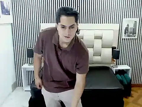 Snapshot of Alex_Wolft chatting on 05/15/26, 01:31 Alex Wolft online show from 05/15/26, 01:31