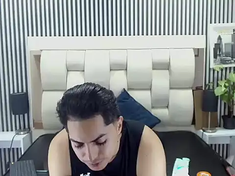 Alex Wolft online show from 06/18/26, 02:00
