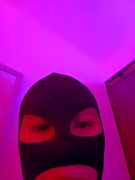 LadyIvanna online show from 04/07/26, 05:26