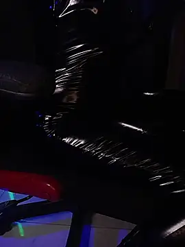 LadyIvanna online show from 03/19/26, 05:35