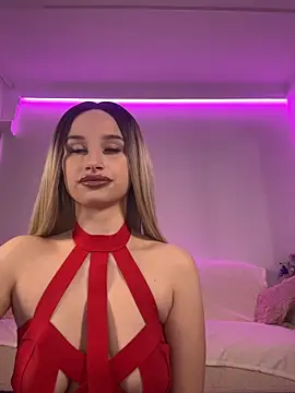 ScarletFlameee online show from 03/09/26, 09:07