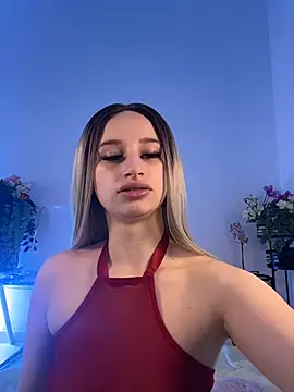 ScarletFlameee online show from 05/28/26, 05:59