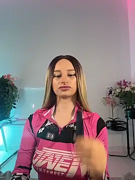 ScarletFlameee online show from 05/15/26, 05:38