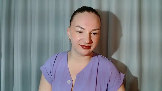 Belle Fiesta online show from 04/12/26, 11:19