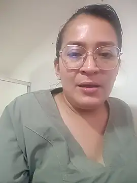 Snapshot of Dr_Edna_naughty chatting on 05/08/26, 10:46 Dr Edna naughty online show from 05/08/26, 10:46