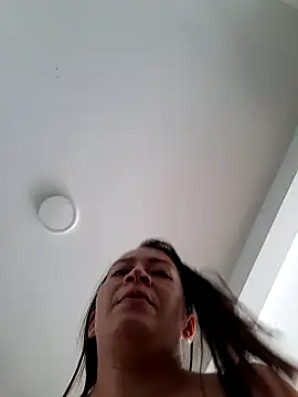 Snapshot of Dr_Edna_naughty chatting on 05/15/26, 12:36 Dr Edna naughty online show from 05/15/26, 12:36