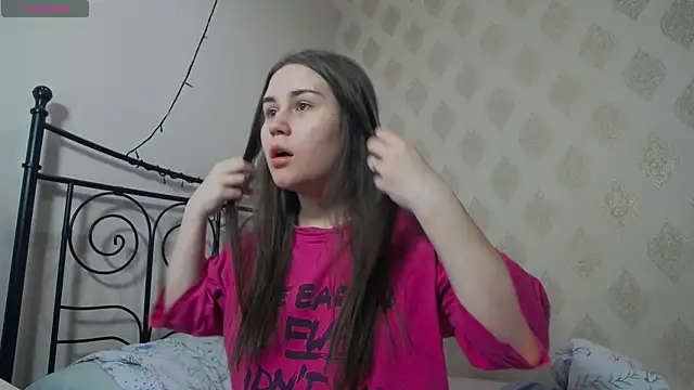 LucyMur online show from 04/25/26, 11:35