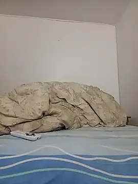 Elizabethvelvet online show from 04/27/26, 07:56