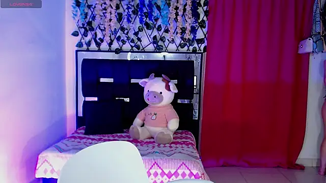 Julieta vega18 online show from 03/09/26, 10:13