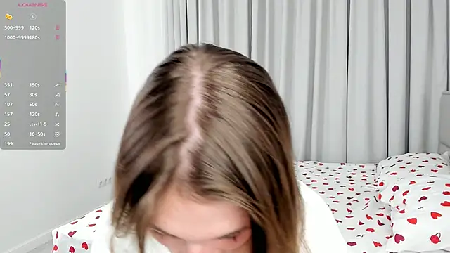 Snapshot of ErinnPieloch chatting on 03/21/26, 06:45 ErinnPieloch online show from 03/21/26, 06:45