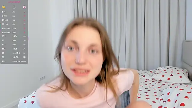 Snapshot of ErinnPieloch chatting on 03/28/26, 07:15 ErinnPieloch online show from 03/28/26, 07:15