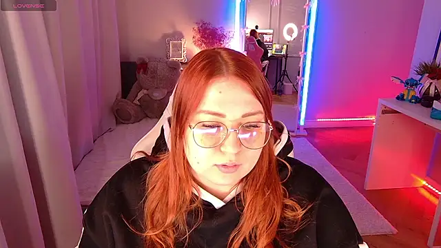 Adelina Mood online show from 03/09/26, 09:51