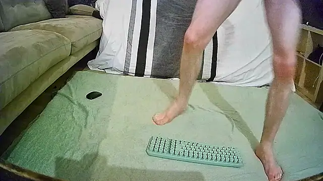 Snapshot of rudy25cm chatting on 03/20/26, 10:33 rudy25cm online show from 03/20/26, 10:33