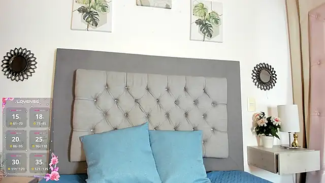 Snapshot of Arya_Grey chatting on 04/12/26, 11:46 Arya Grey online show from 04/12/26, 11:46