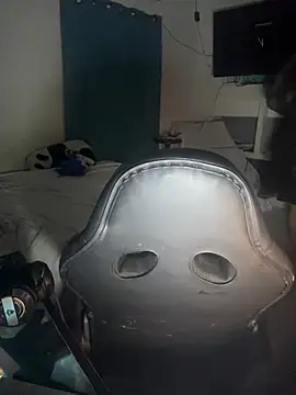 AngelLatinBoy online show from 04/01/26, 04:36