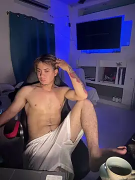 AngelLatinBoy online show from 04/04/26, 07:48