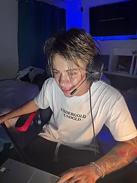 AngelLatinBoy online show from 03/28/26, 03:07