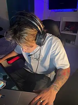 AngelLatinBoy online show from 03/23/26, 09:58