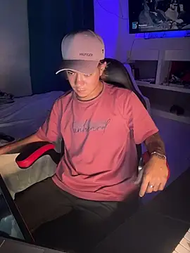 AngelLatinBoy online show from 03/25/26, 02:33