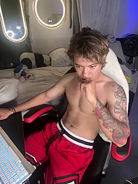 AngelLatinBoy online show from 06/02/26, 04:34