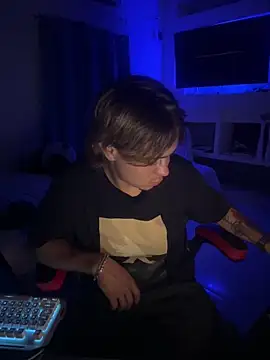 AngelLatinBoy online show from 04/03/26, 04:30