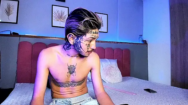 Snapshot of MidnightSinners chatting on 03/25/26, 10:41 MidnightSinners online show from 03/25/26, 10:41