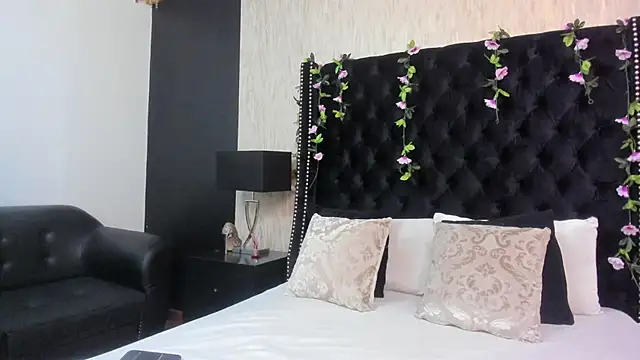 MeganNightt online show from 04/19/26, 02:40