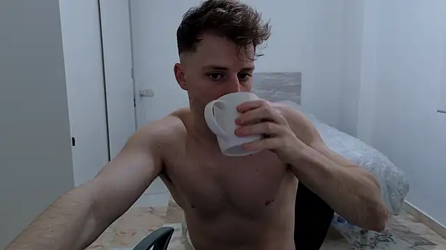zeusoctavian1 online show from 03/12/26, 05:06