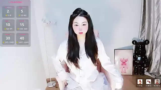 Snapshot of Sweet-Shuna chatting on 03/11/26, 03:33 Sweet-Shuna online show from 03/11/26, 03:33