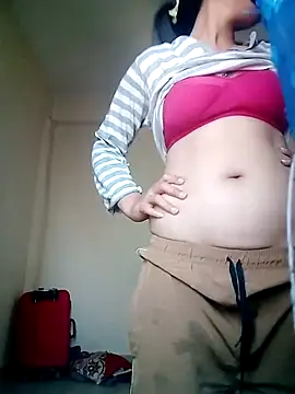 Divya3107 online show from 04/19/26, 08:59