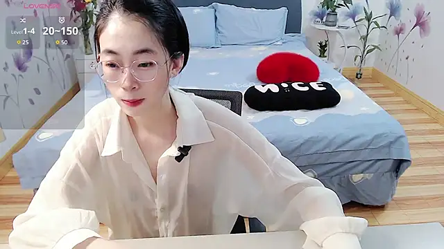 Snapshot of mila-baby-99 chatting on 04/26/26, 07:16 mila-baby-99 online show from 04/26/26, 07:16