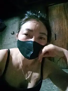 Bling-pusy online show from 05/13/26, 01:40