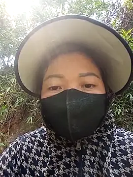 Bling-pusy online show from 04/21/26, 07:15