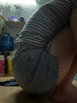 July-lovee online show from 04/12/26, 10:51