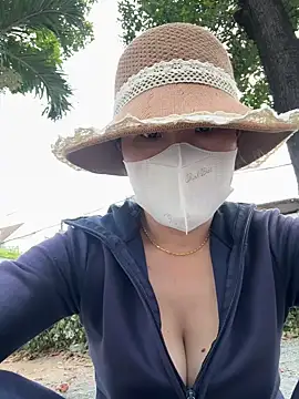 July-lovee online show from 03/24/26, 07:08