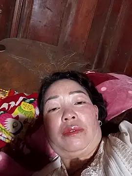 Yellow-pink online show from 03/17/26, 11:30