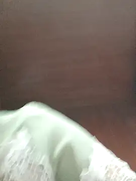 Yellow-pink online show from 04/10/26, 11:12